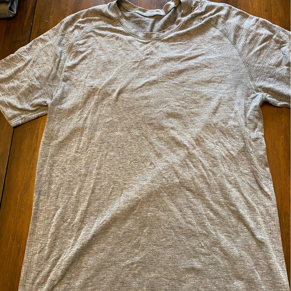 Lululemon Mens Metal Vent Tech short sleeve shirt